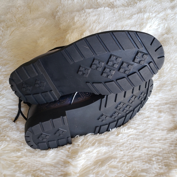 NWOT RAAD Custom Black vegan leather lace up moto ankle boots size 39 unisex - Picture 6 of 12